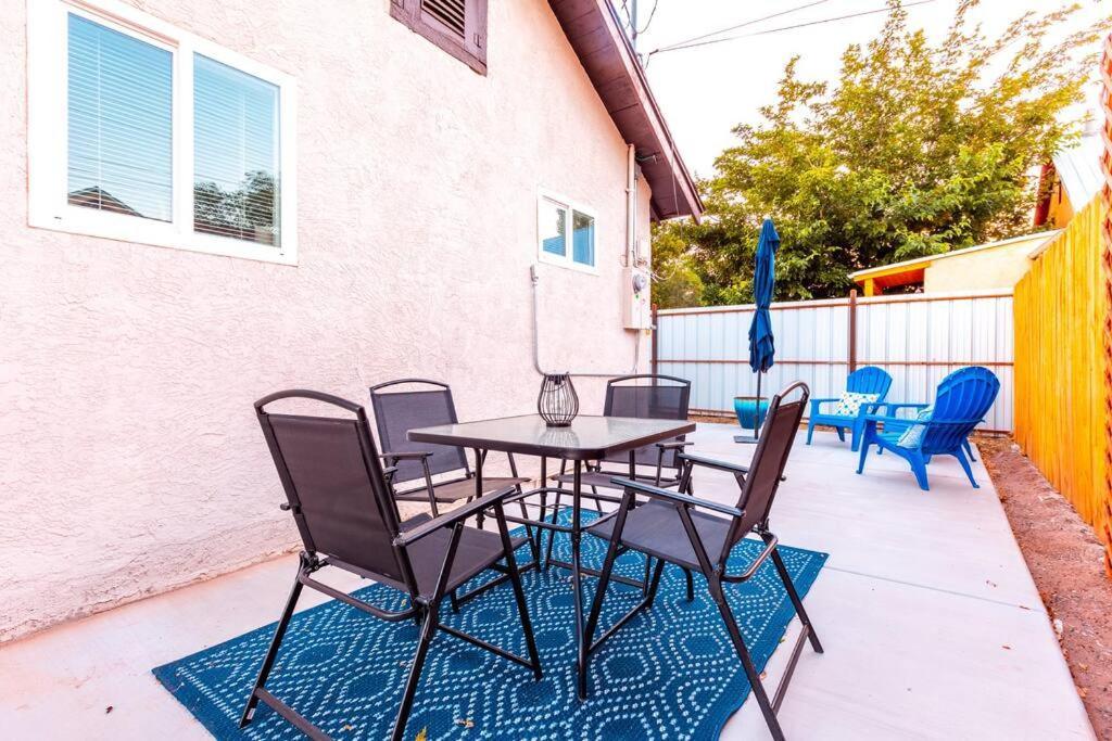 The Patito: Walk To The Zoo, Cafes And Restaurants Holiday home